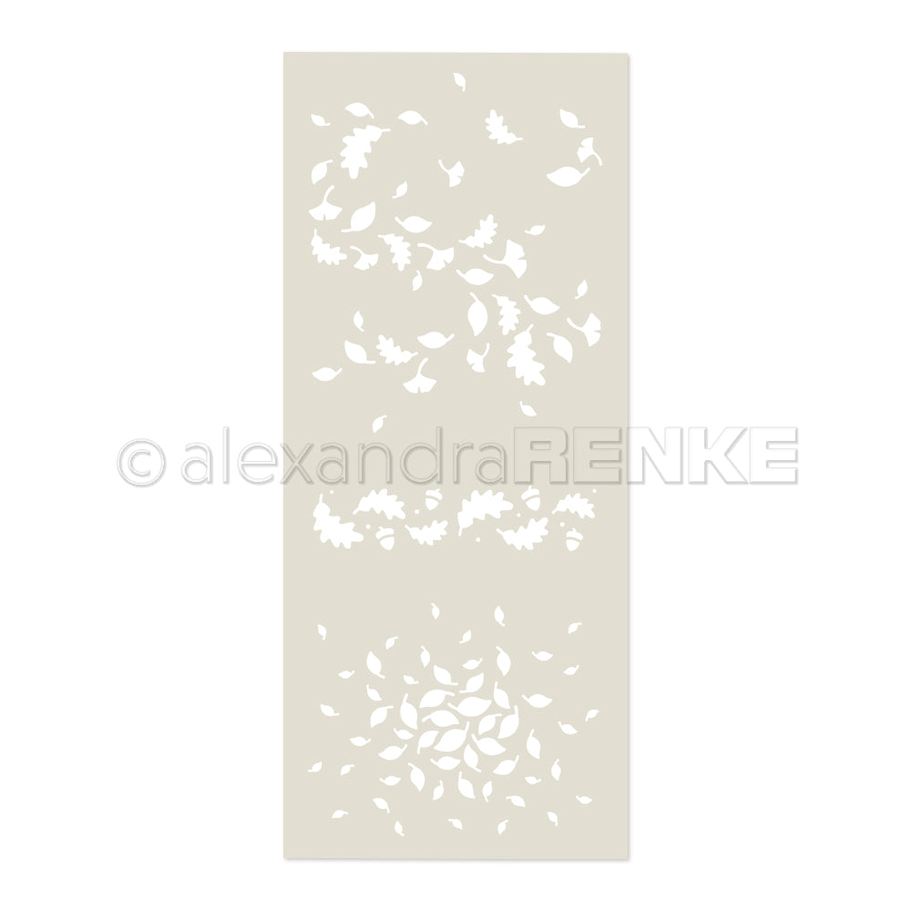 Schablone mit verstreuten Blattmotiven, darunter Eichenblätter und andere Blätter, auf einem rechteckigen beigen Hintergrund – ideal für Papierprojekte und perfekt für die Verwendung mit Stencils und Schablonen.