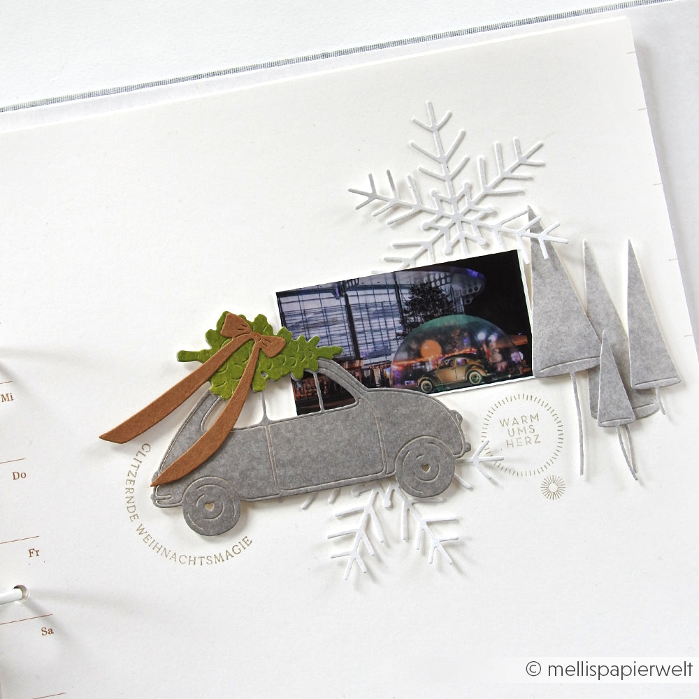 Handgefertigte Weihnachtskarte von Alexandra Renke mit einem Auto mit Baum, einem Foto, einer Schneeflocke und drei stilisierten Bäumen, die mit den Schiefen Tannen-Set Stanzformen ausgestanzt wurden und für einen einzigartigen festlichen Charme sorgen.