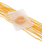 Durchsichtiger Beutel von ☆ mit gelber Seidenschnur im Inneren, handgenäht und mit passenden gelben Kordeln auf weißem Hintergrund eingefasst – perfekt für elegante Geschenkverpackungen.