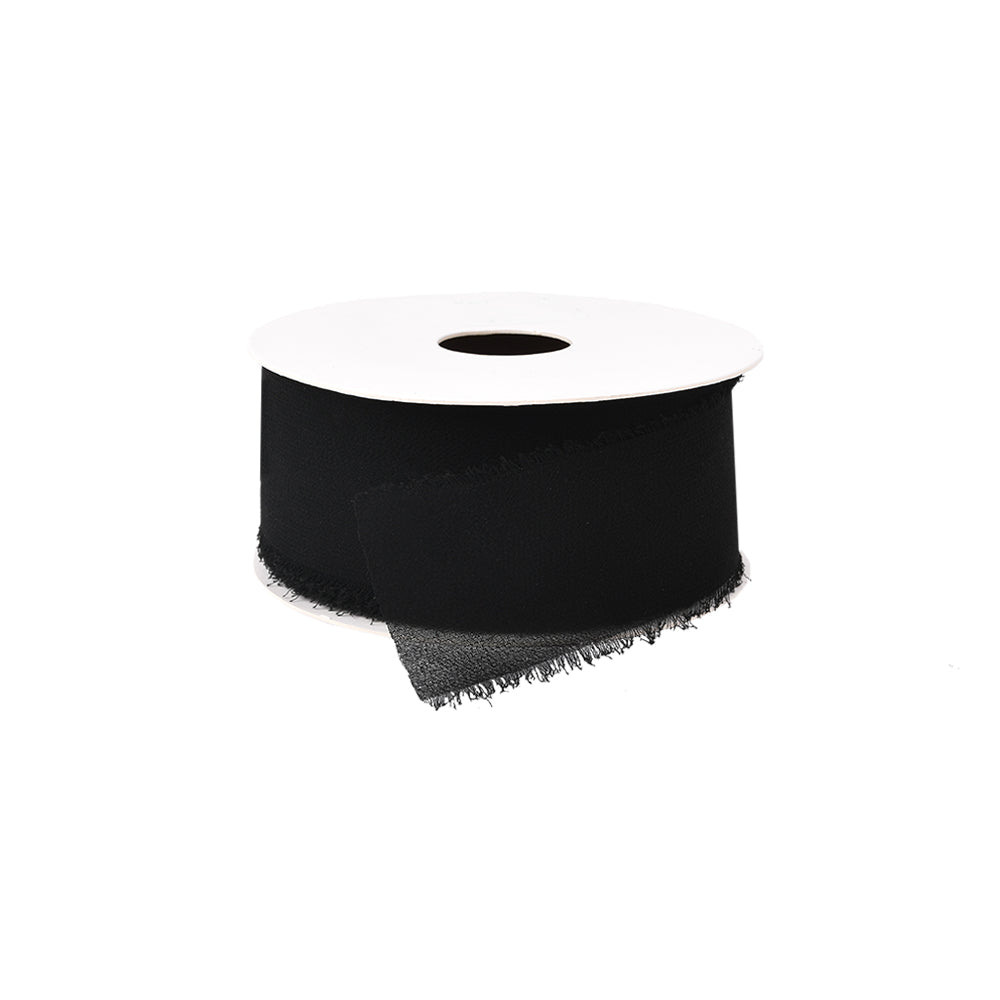 Eine Rolle schwarzes Chiffonband mit ausgefransten Kanten von Vivant Decorations BV auf einer weißen Spule - ideal für Bastelprojekte und kreative Deko Ideen.