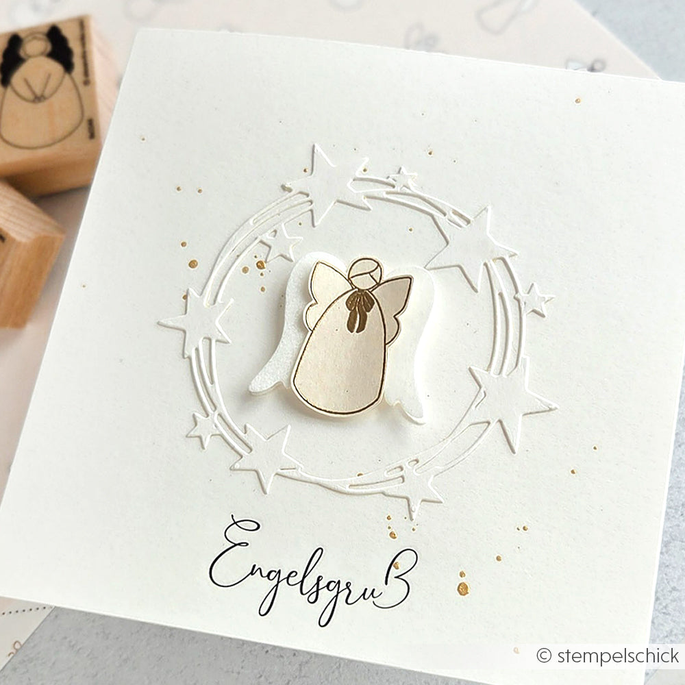 Quadratische Grußkarte von Alexandra Renke mit einem schlichten Engel in einem Sternenkranz und "Engelsgruß" darunter - ideal, um mit einem Holzstempel oder Stiller Engel Stempelgummi eine persönliche Note zu verleihen.
