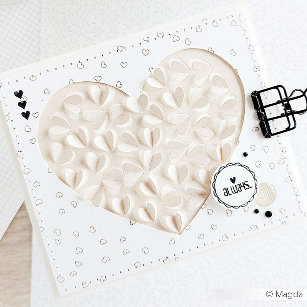 Handgemachte Karte mit einem strukturierten Herz aus Alexandra Renke Motivstanze Herz, kleinen Herzen, "always" in einem Kreis und schwarzen Herzakzenten.