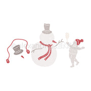 Ein Schneemann mit rotem Schal wirft seinen Hut nach einem rennenden Kind mit roter Mütze und Schal und fängt damit den spielerischen Geist von Alexandra Renkes Motivstanze Schnee-Freunde ein.