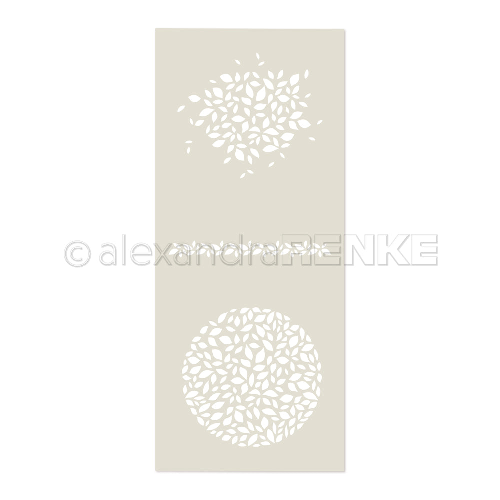 Beigefarbene Karte von Alexandra Renke mit zwei lasergeschnittenen Blattmustern, ein rundes und ein unregelmäßiges, das auf jeder Hälfte zentriert ist und sich ideal für Stencil- oder Schablonentechniken eignet.