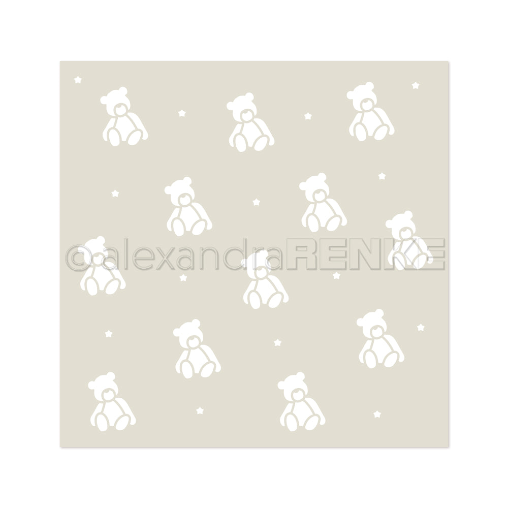 Das charmante Schablonendesign von Alexandra Renke zeigt ein zauberhaftes Teddybär- und Sternenmuster auf beigem Hintergrund.