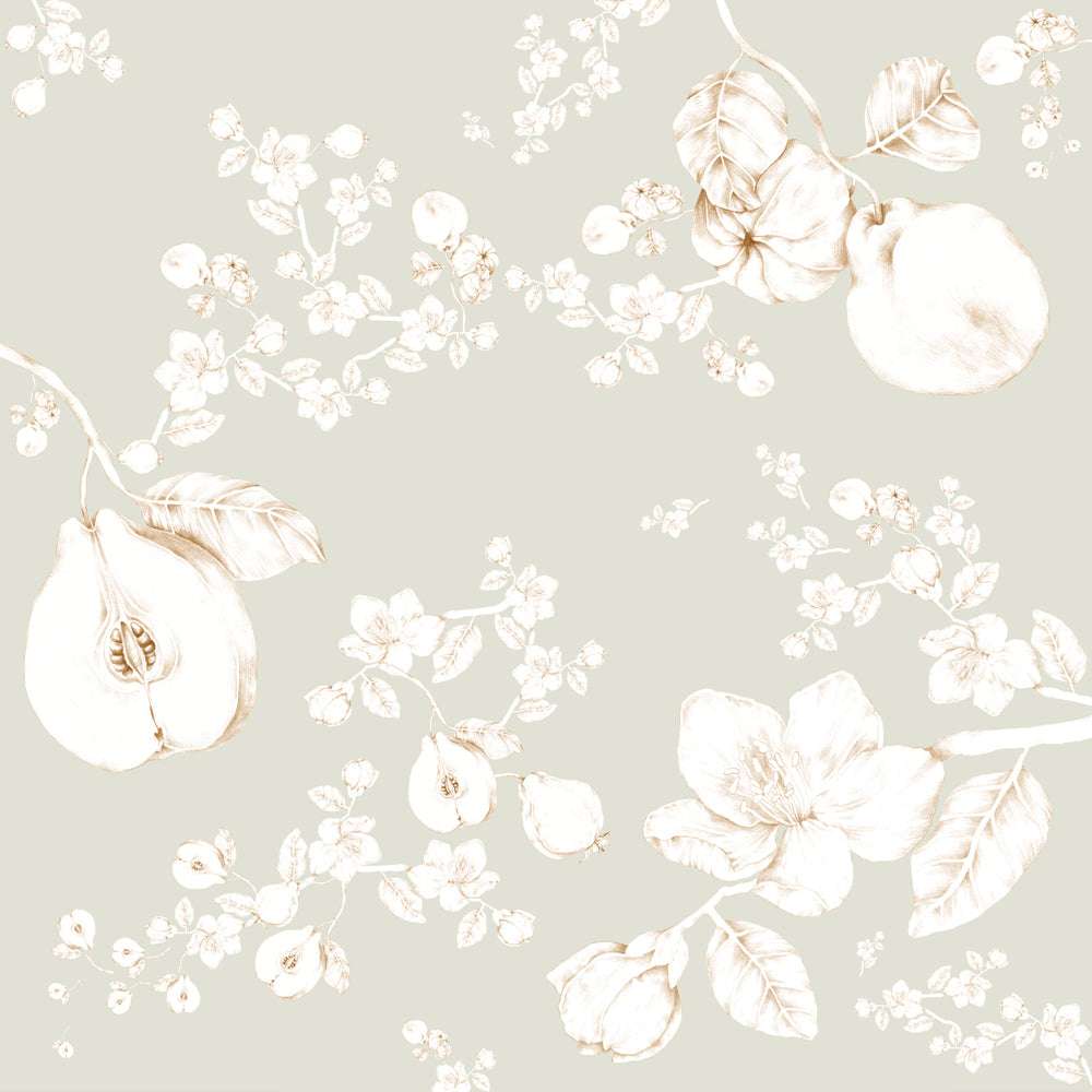 Beigefarbenes Blumen- und Obstmuster mit Quitten, Blüten und Blättern auf hellem Hintergrund.