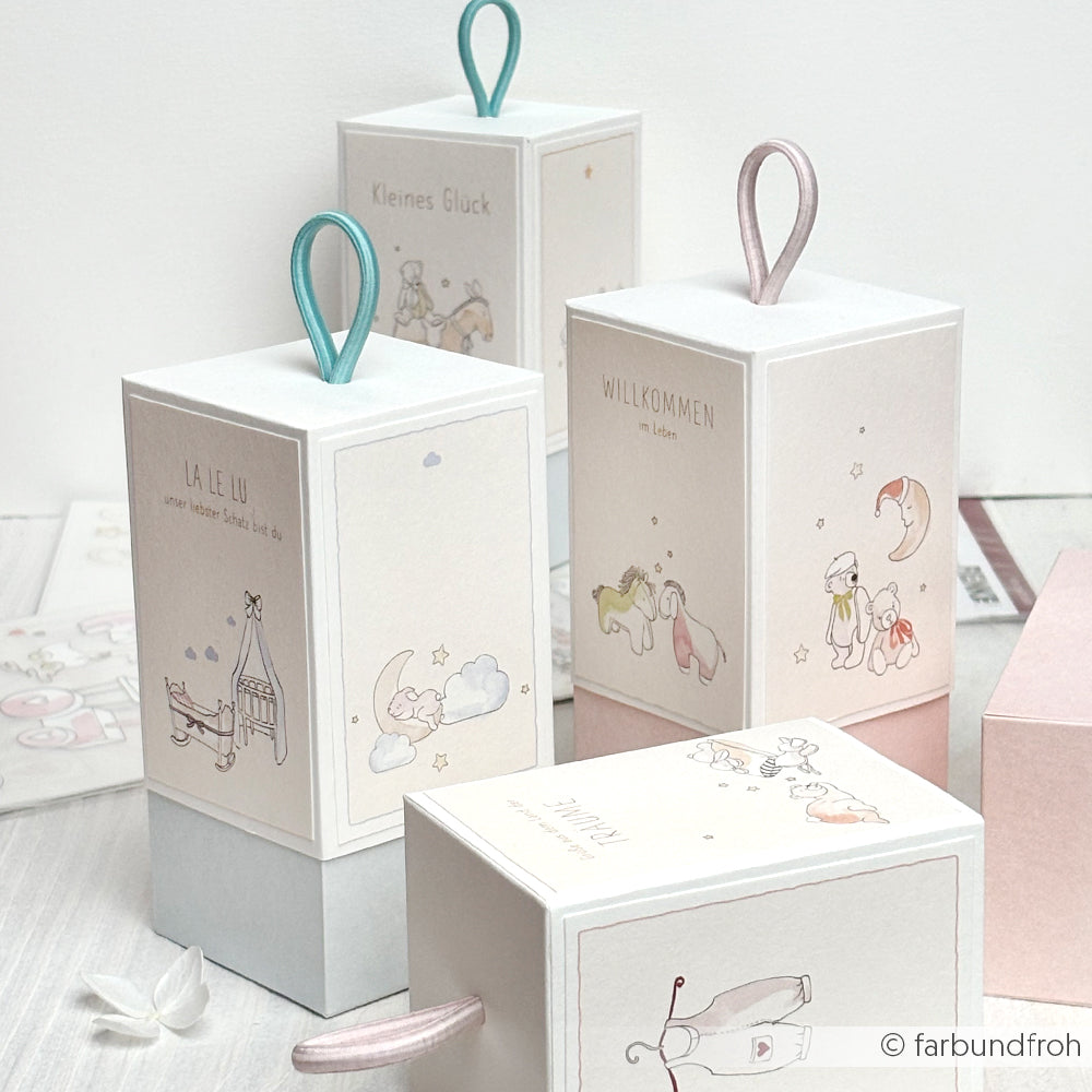 Ein Set von Alexandra Renke, ideal für Papierprojekte oder zur Aufbewahrung von Designpapier in Ihrer Buchbinderei.