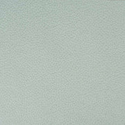 Die hellgraue, strukturierte Oberfläche mit feinem Kieselmuster ähnelt 3D-geprägtem Papier und bietet das elegante Aussehen und Gefühl von Leder oder Kunstleder.