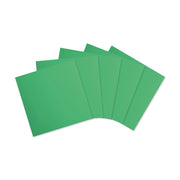 Fünf grüne, rechteckige Kartonbögen von Alexandra Renke, die auf einem weißen Hintergrund fächerförmig angeordnet sind; jeder Bogen weist eine strukturierte Oberfläche auf und besteht aus säurefreien Materialien.