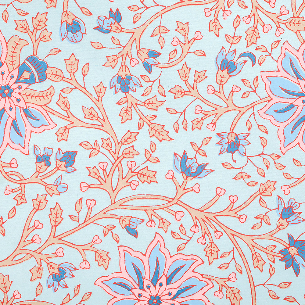Florales Muster mit rosa Ranken, roten Blättern und blauen Blüten auf hellblau - ideal für Buchbinden oder Geschenke Verpacken auf hochwertigem Baumwollpapier von ☆.