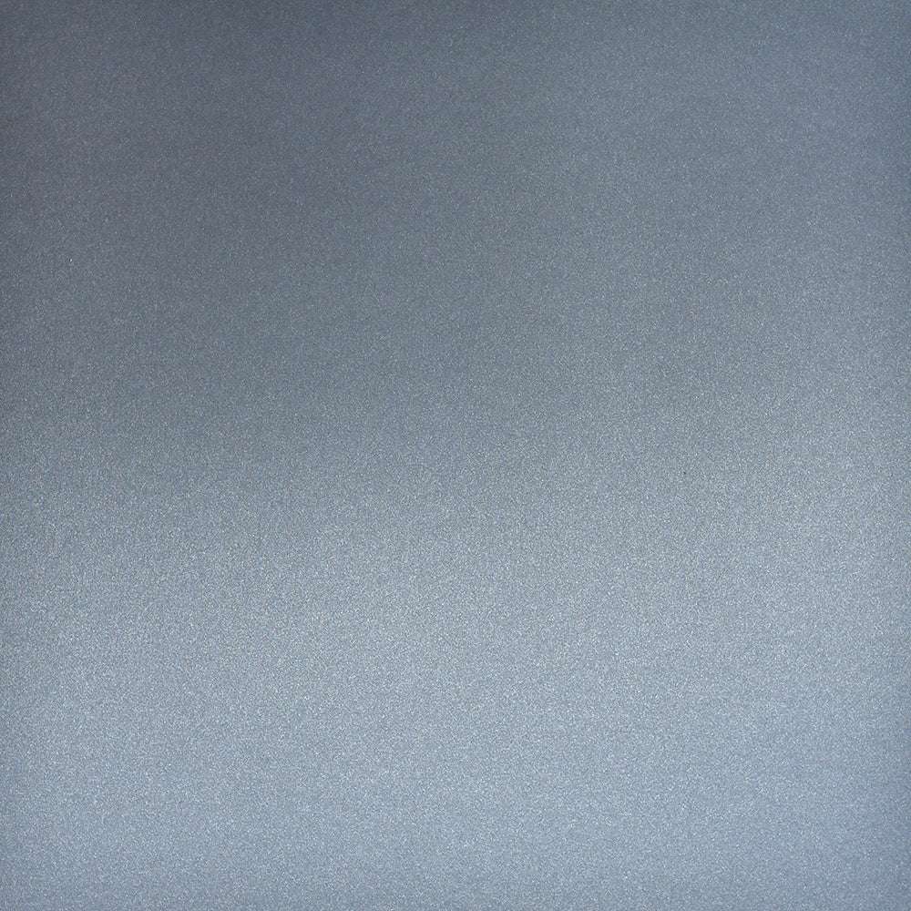 ☆ grau-metallisch strukturierte Oberfläche mit dezentem Farbverlauf - oben dunkler, unten heller - mit zartem Schimmer-Effekt.