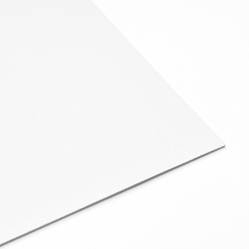 Das ☆ weiße rechteckige Blatt besteht aus 300g/m² Holzoptik Papier, das mit seiner dezenten Holzmaserung auf weißem Hintergrund für eine natürliche Anmutung sorgt.
