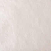 Hellbeiger strukturierter Papierhintergrund mit dezenter, weicher und leicht unebener Oberfläche - ideal für hochwertige Karten und Verpackungen von ☆.