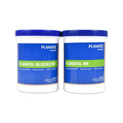 Zwei weiße Wannen mit blauen Deckeln der Marke Planatol, beschriftet mit "Blockleim" und "BB", sind auf weißem Hintergrund abgebildet - ideale Klebstoffe für buchbinderische Projekte.