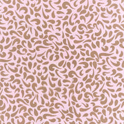 Braunes Paisleymuster auf hellrosa, mit wirbelnden Tropfenformen - ideal für Buchbinden oder stilvolle Geschenkverpackungen. Von ☆.