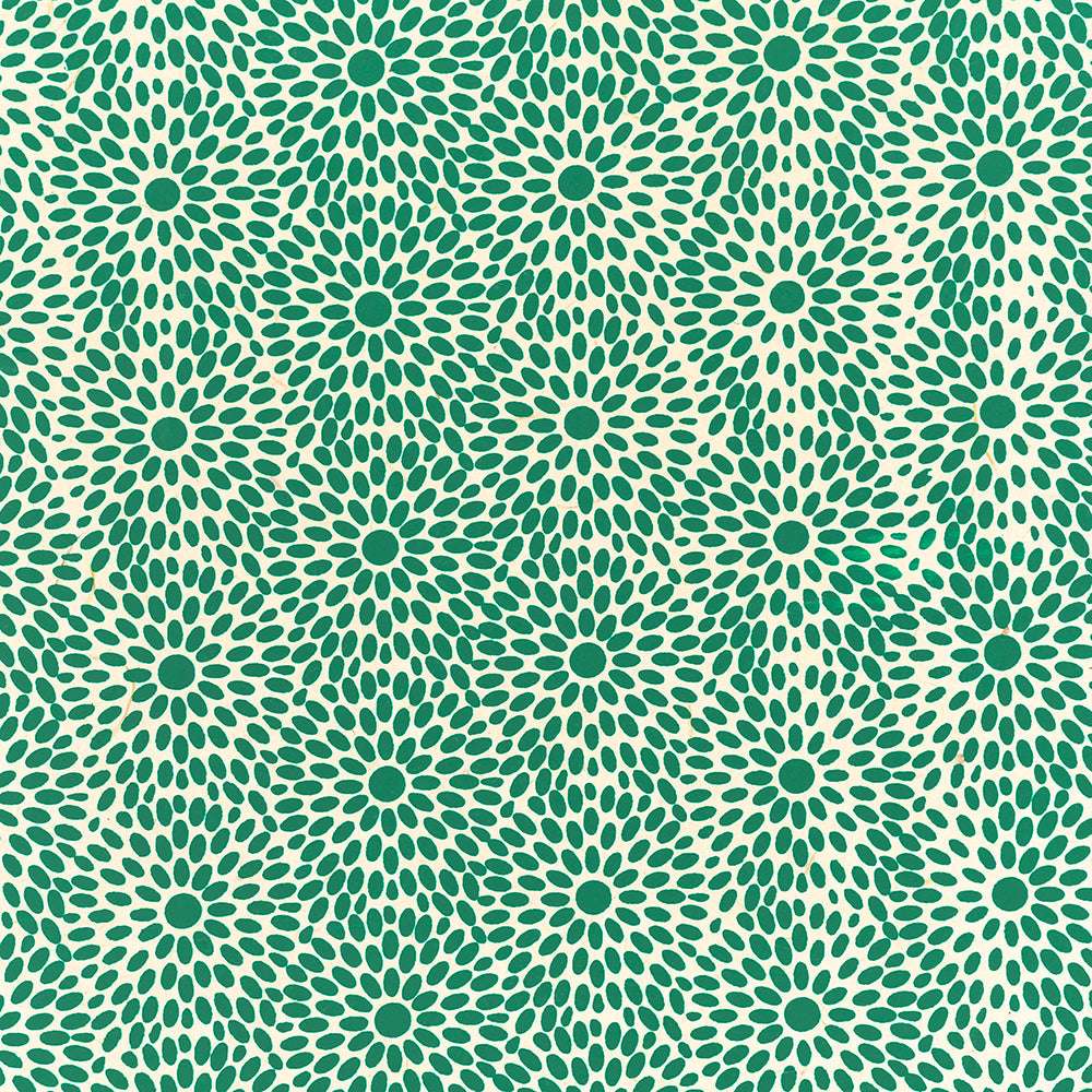 Grünes florales geometrisches Muster von ☆, inspiriert von Chrysantheme Blaugrün. Strahlende Blütenblattformen auf Beige schaffen einen nahtlosen, traditionellen Handarbeits-Look - ideal für Geschenke Verpacken.