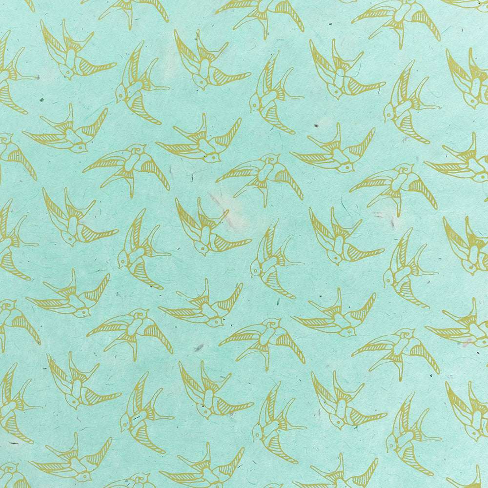 Hellblauer Hintergrund mit gelben Linien gezeichnete Vögel im Flug-ideal für Geschenke Verpacken oder elegantes Nepalpapier. Marke: ☆.