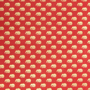 Goldene Elefantenmuster auf rotem Hintergrund mit regelmäßig angeordneten Elefanten Rot-Motiven - ideal zum Geschenkeverpacken mit hochwertigem Papier von ☆.