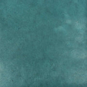 Texturierter tealfarbener Hintergrund von ☆ mit subtilen Kratzern und Schattierungen, die an Nepalpapier erinnern, das häufig für Geschenkverpackungen oder Buchbindereien verwendet wird.