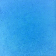 Die strukturierte, blau bemalte Oberfläche mit subtilen Kratzern und Flecken, die an Nepalpapier in Handarbeit erinnert, bildet einen einfachen abstrakten Hintergrund von ☆.