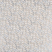 Der beigefarbene Hintergrund ist mit verstreuten grauen und weißen Blattmotiven versehen - perfekt zum Verpacken von Geschenken oder zum Einbinden von Büchern, die einen Hauch von ☆s elegantem Nepalpapier-Charme versprühen.