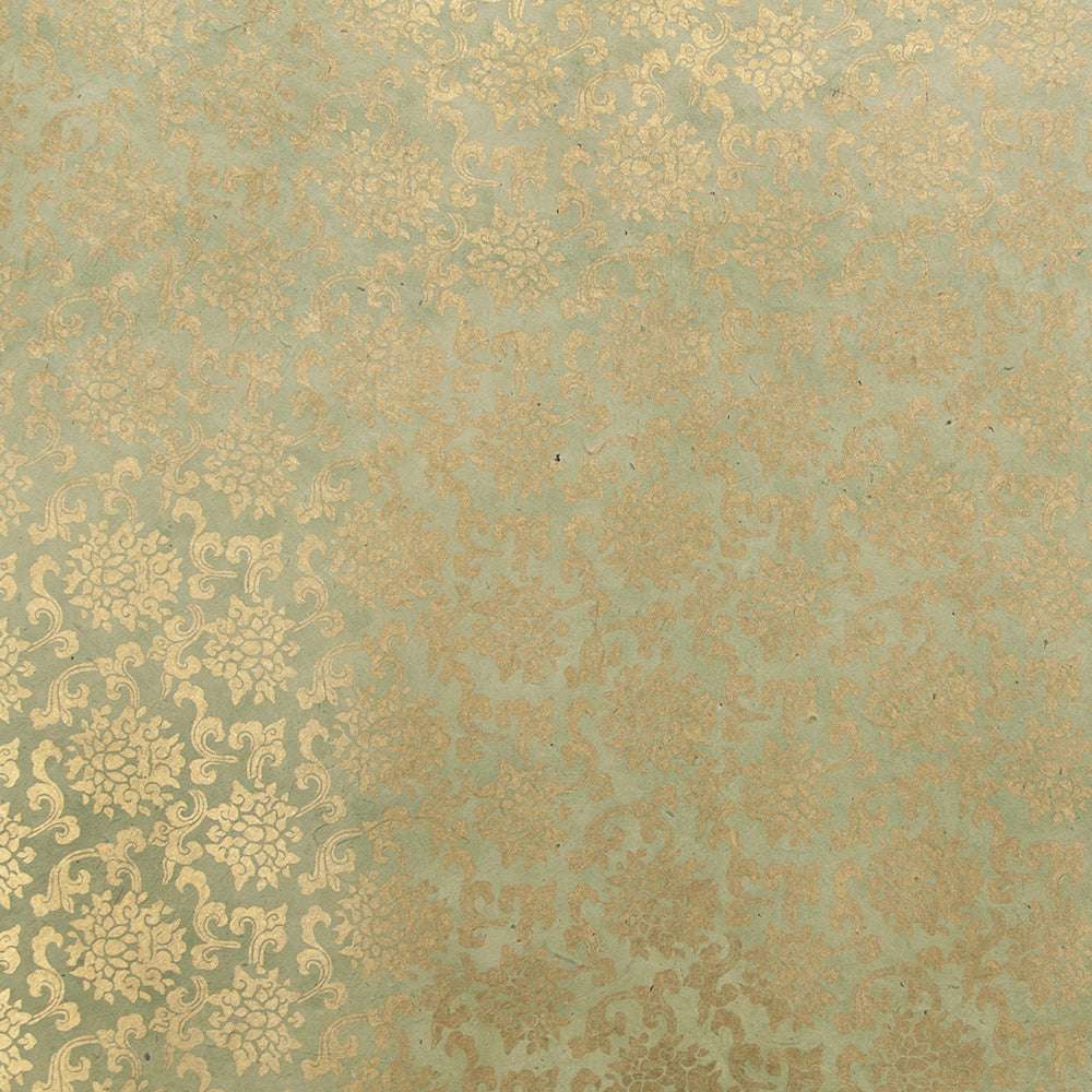 Goldfarbener Blumendamast auf verblasstem grünem Hintergrund schafft einen kunstvollen Vintage-Tapeten-Look - ideal für Geschenkverpackungen oder als Nepalpapier, handgefertigt für besondere Anlässe. Marke: ☆.