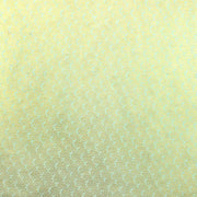 Hellgelbes Nepalpapier mit einem dezenten, sich wiederholenden Blumen- oder Blattmuster in helleren Tönen von ☆-ideal für Handarbeit oder Geschenke Verpacken.