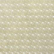 Beigefarbener Hintergrund mit weißem Blumen- und Rankenmuster im Vintage-Stil, handgefertigt auf feinem Nepalpapier von ☆-perfekt für Geschenkverpackungen.