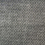 Nahaufnahme eines sich wiederholenden schwarz-silbernen Muschelmusters - sich überlappende Halbkreise - ideal für Buchbinden oder Geschenkverpacken mit elegantem Nepalpapier von ☆.