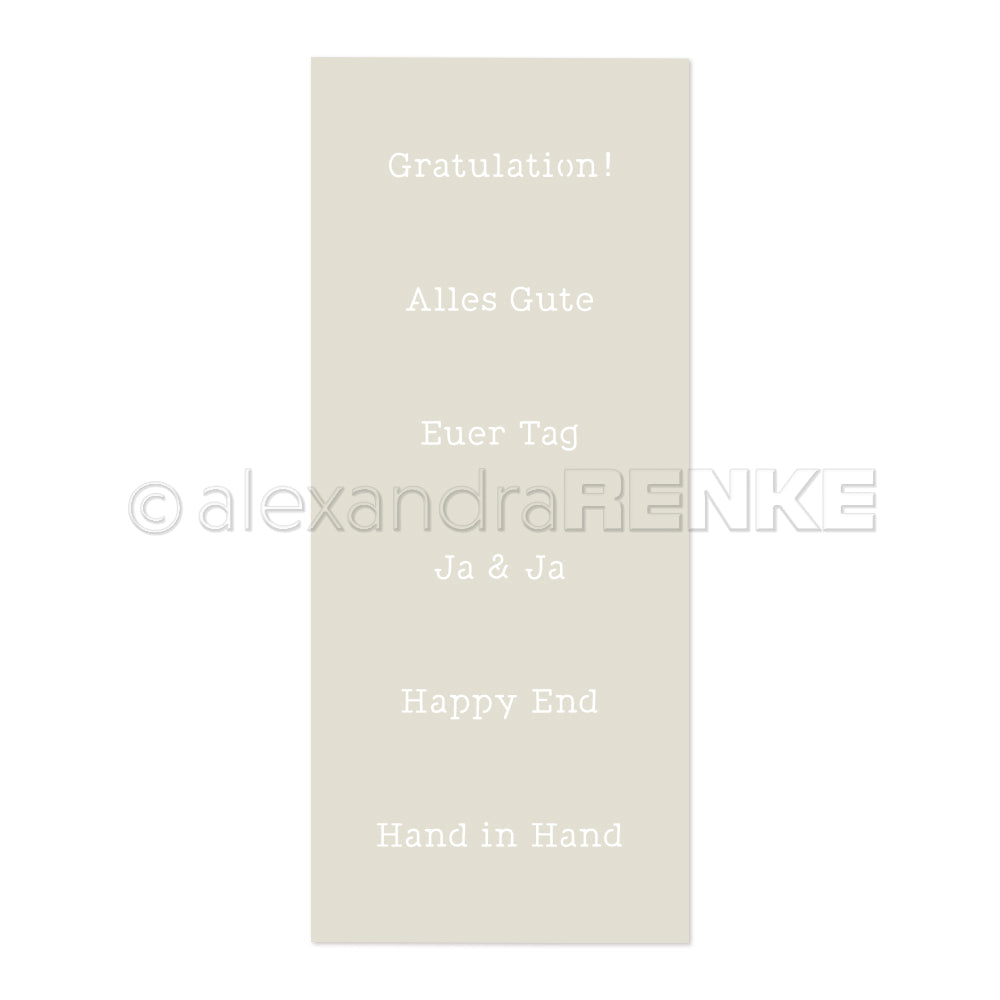 Hellbeige Alexandra Renke Karte mit weißen deutschen und englischen Sprüchen wie "Gratulation!" und "Happy End" - perfekt für Schablone Papierprojekte oder wiederverwendbare kreative Schablonen-Bastelprojekte.