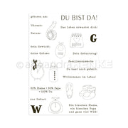 Schwarz-weiße Karte zur Geburtsanzeige mit Kritzeleien zum Thema Baby, Begrüßungstext und charmanten Akzenten mit Stempelmotiven von Alexandra Renke.