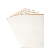 Fünf leere Vaessen-Bögen aus weißem Papier mit hellbraunen Rändern, aufgefächert auf weißem Hintergrund - ideal zum Karten basteln oder zum Sticker selber machen.