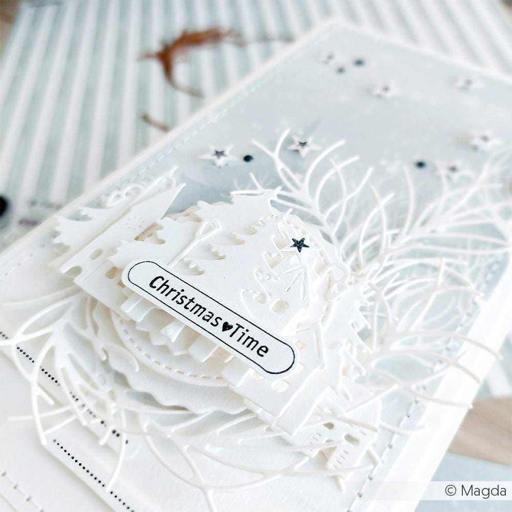 Weiße, geschichtete Weihnachtskarte von Alexandra Renke mit Bäumen, Zweigen, Sternen und dem Text "Christmas Time" - ideal für Papierprojekte mit Clear Stamp oder Photopolymer Stempeltechnik.