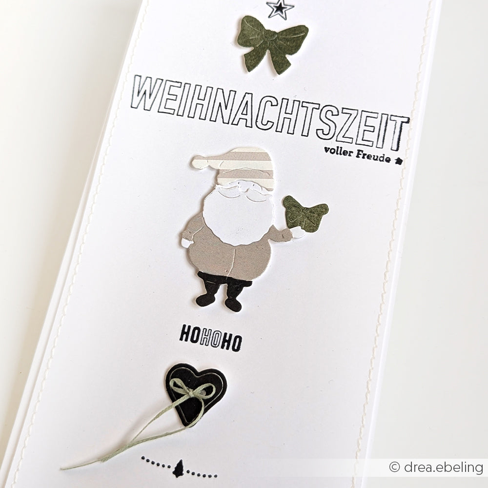 Minimalistische Weihnachtskarte von Alexandra Renke mit Weihnachtsmann-Illustration, grünen Schleifen und "WEIHNACHTSZEIT voller Freude" auf Deutsch - perfekt zur Kombination mit Ihren Lieblingsmotiven von Clear Stamp oder Photopolymer.