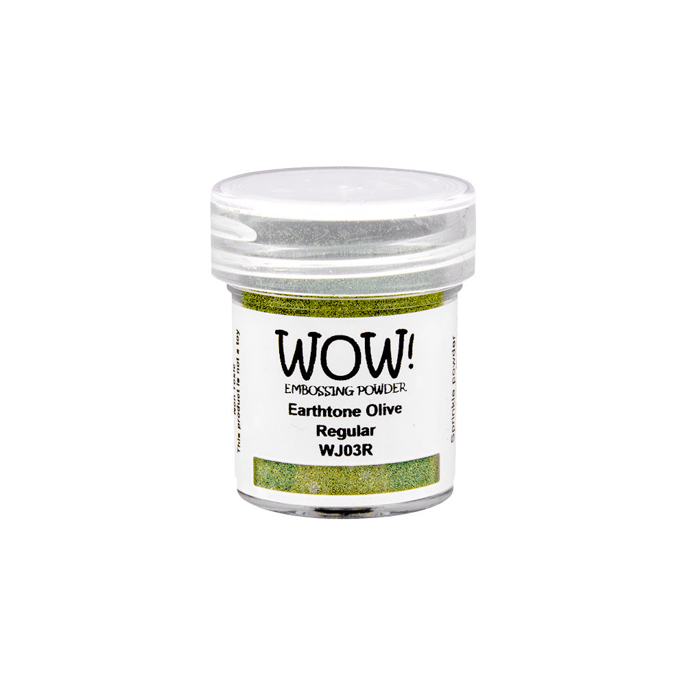 Eine kleine Dose WOW Embossing Powder in Earthtone Olive (Regular WJ03R) - ideal für die Verwendung mit Ihrem bevorzugten Heißprägewerkzeug oder Stempelkissen, um atemberaubende strukturierte Effekte zu erzielen.