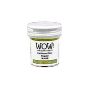 Eine kleine Dose WOW Embossing Powder in Earthtone Olive (Regular WJ03R) - ideal für die Verwendung mit Ihrem bevorzugten Heißprägewerkzeug oder Stempelkissen, um atemberaubende strukturierte Effekte zu erzielen.