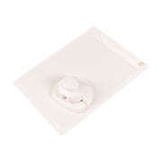 Der weiße Vaessen Mandolinenschneider mit verstellbarer Klinge sitzt auf einer gerippten Schneidefläche, perfekt zum Vorbereiten von Zutaten, bevor Sie Projekte wie Geschenkverpackungen falten oder Ihre Falzbrettkarten verwenden.