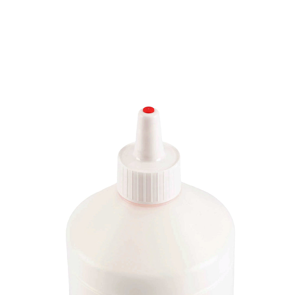 Vaessen weiße Quetschflasche mit spitzer Tülle und kleiner roter Spitze, ideal für Bastelkleber beim Scrapbooking oder anderen Bastelprojekten, abgebildet auf einem schlichten weißen Hintergrund.